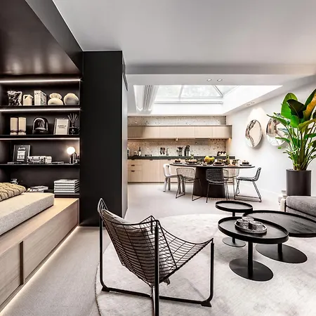 Appartamento Luxury In Old Marais, 3 Bedroom Patio, Sauna, Fitness Room, Ac Parigi
