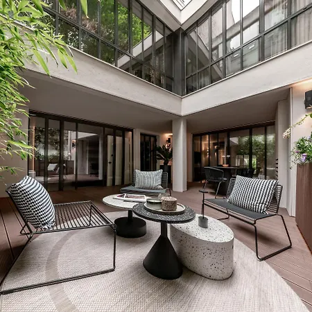 Appartamento Luxury In Old Marais, 3 Bedroom Patio, Sauna, Fitness Room, Ac